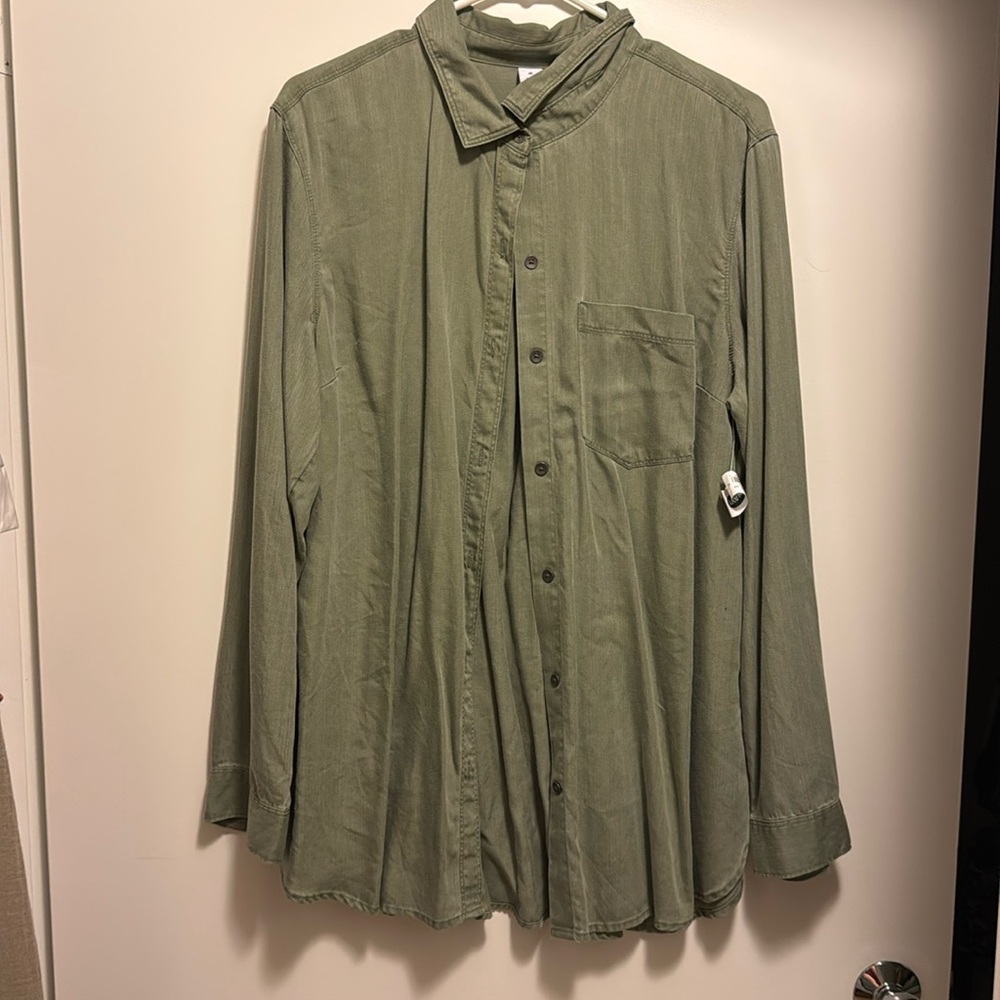 Old Navy Long Sleeve Button Up